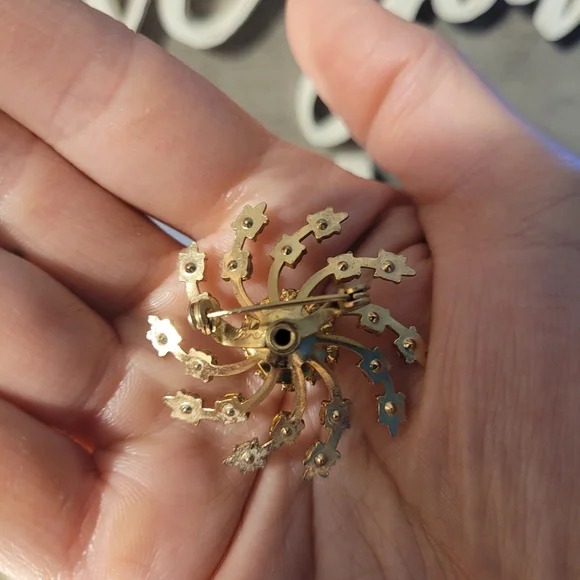 Brooch bundle *sparkly* - Picture 4 of 4